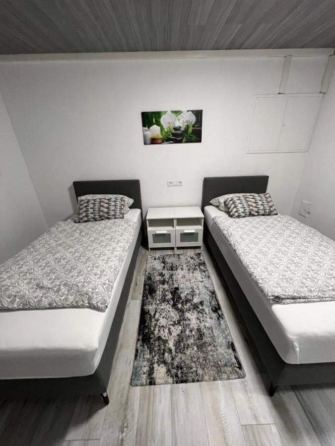 Deniz'S Serviced Apartment. Niederaula Exterior photo